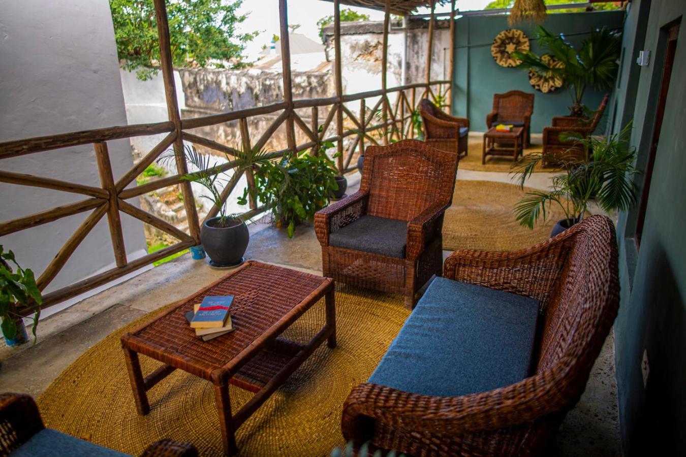 Firefly West Wing Otel Bagamoyo Dış mekan fotoğraf
